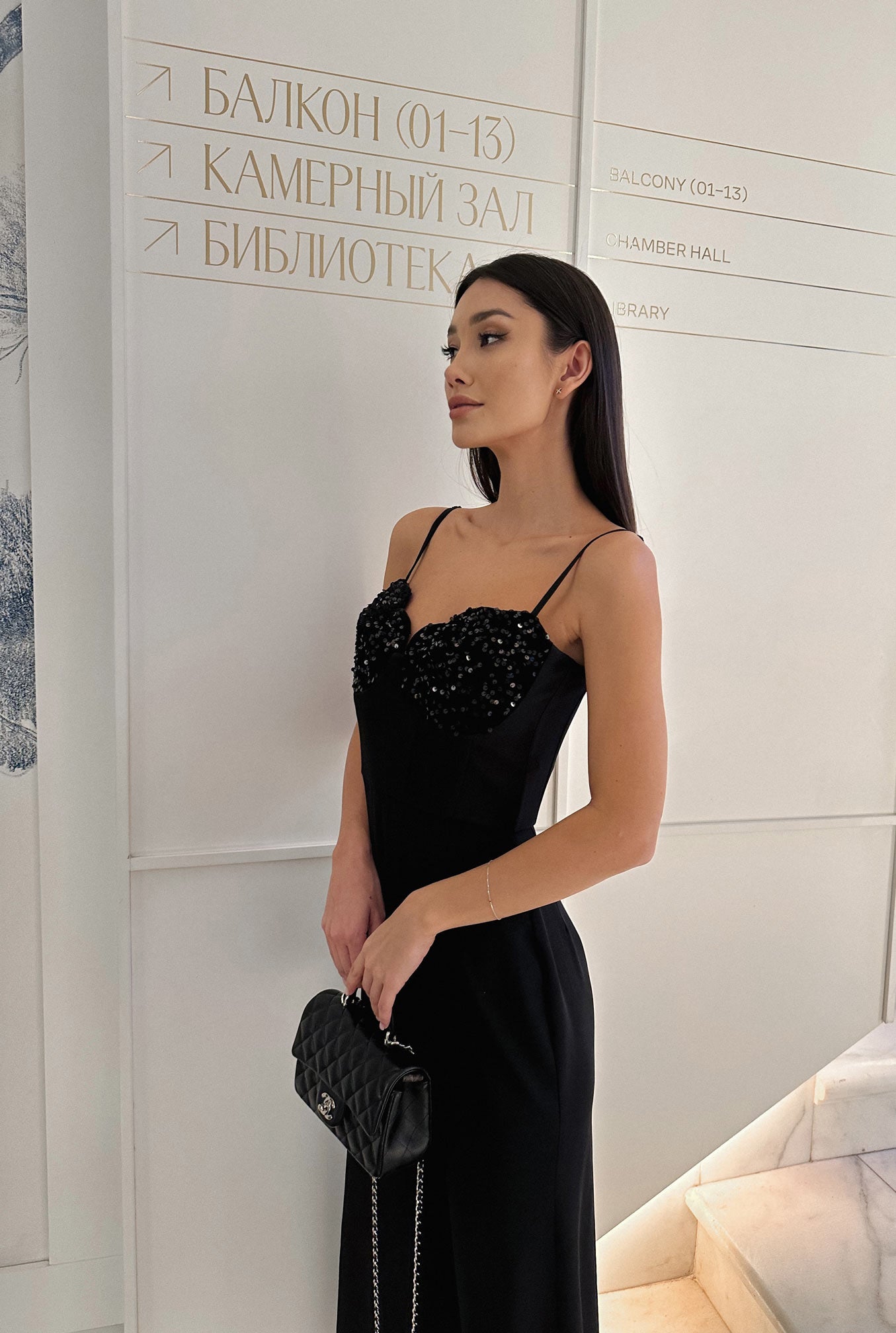Maxi dress with bodice velvet sequins black