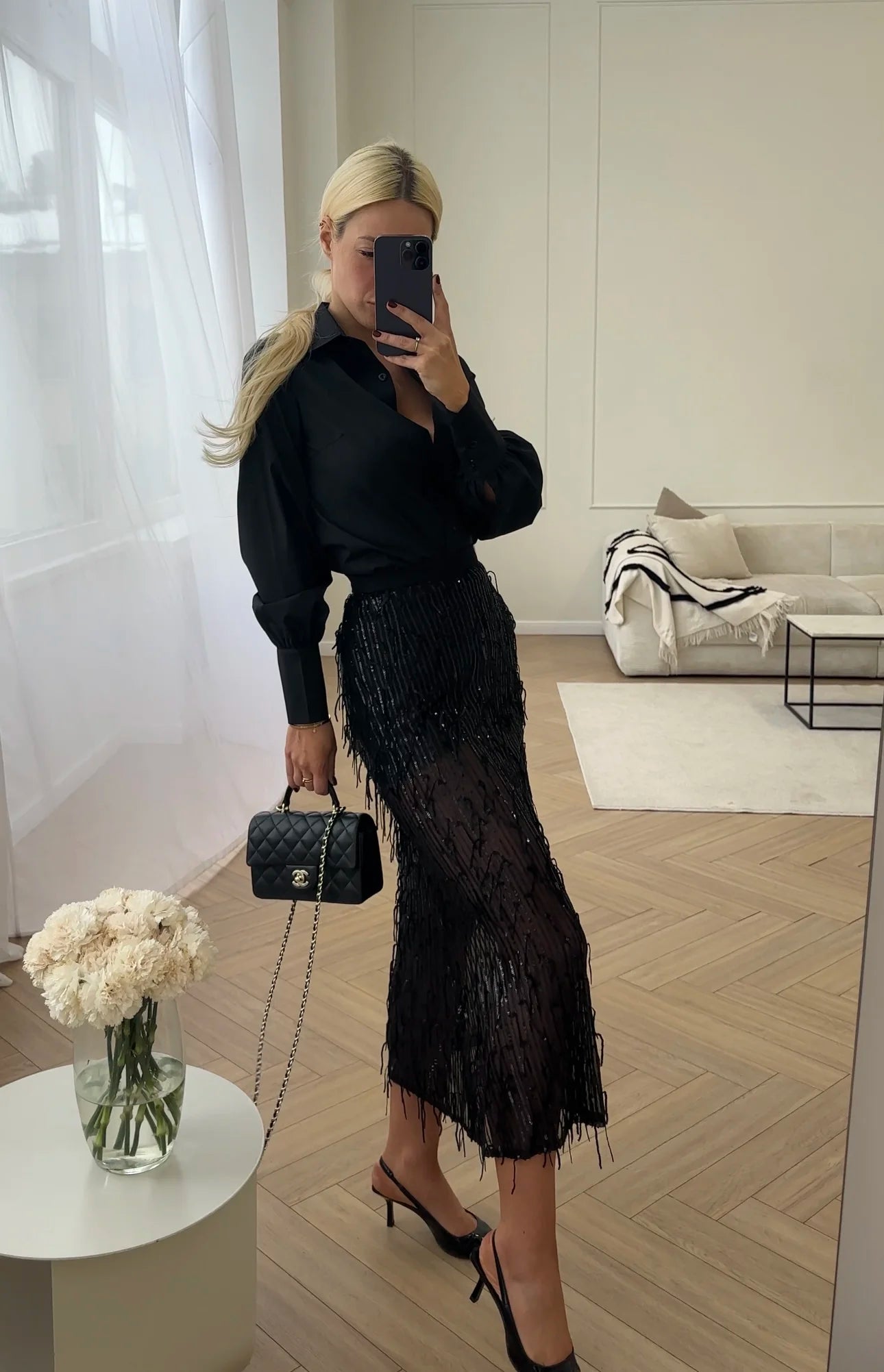 Midi skirt with sequins