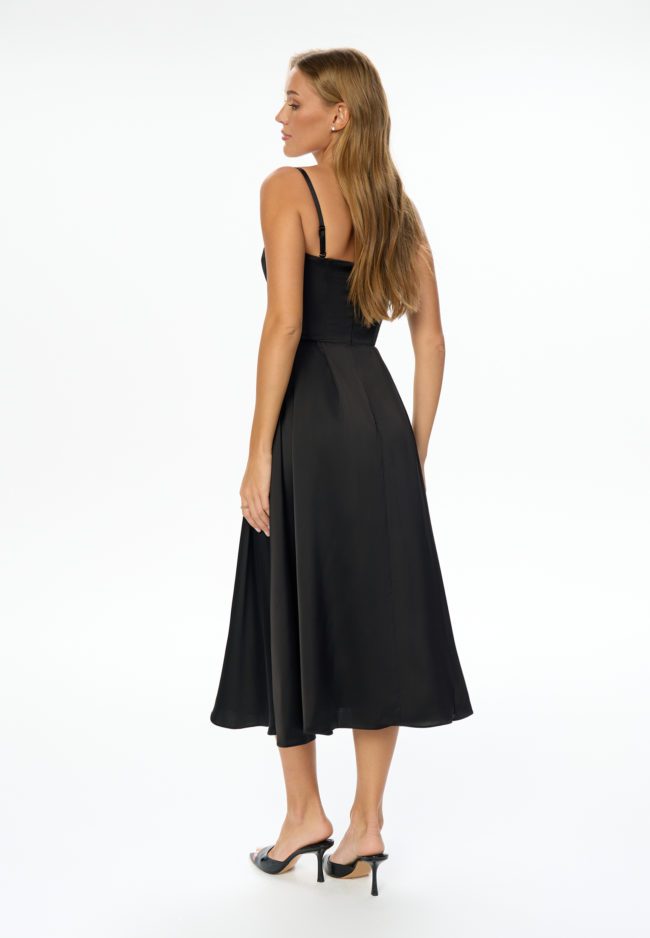 Dress Limited with a pleated midi skirt - Clipse Brand
