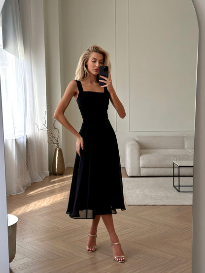 Full skirt midi dress/ Black