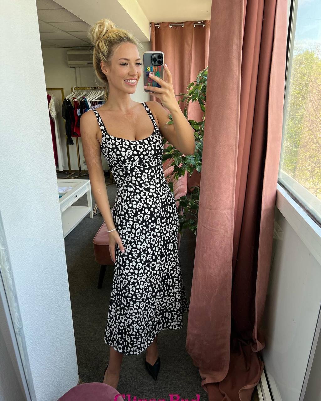 Strap dress