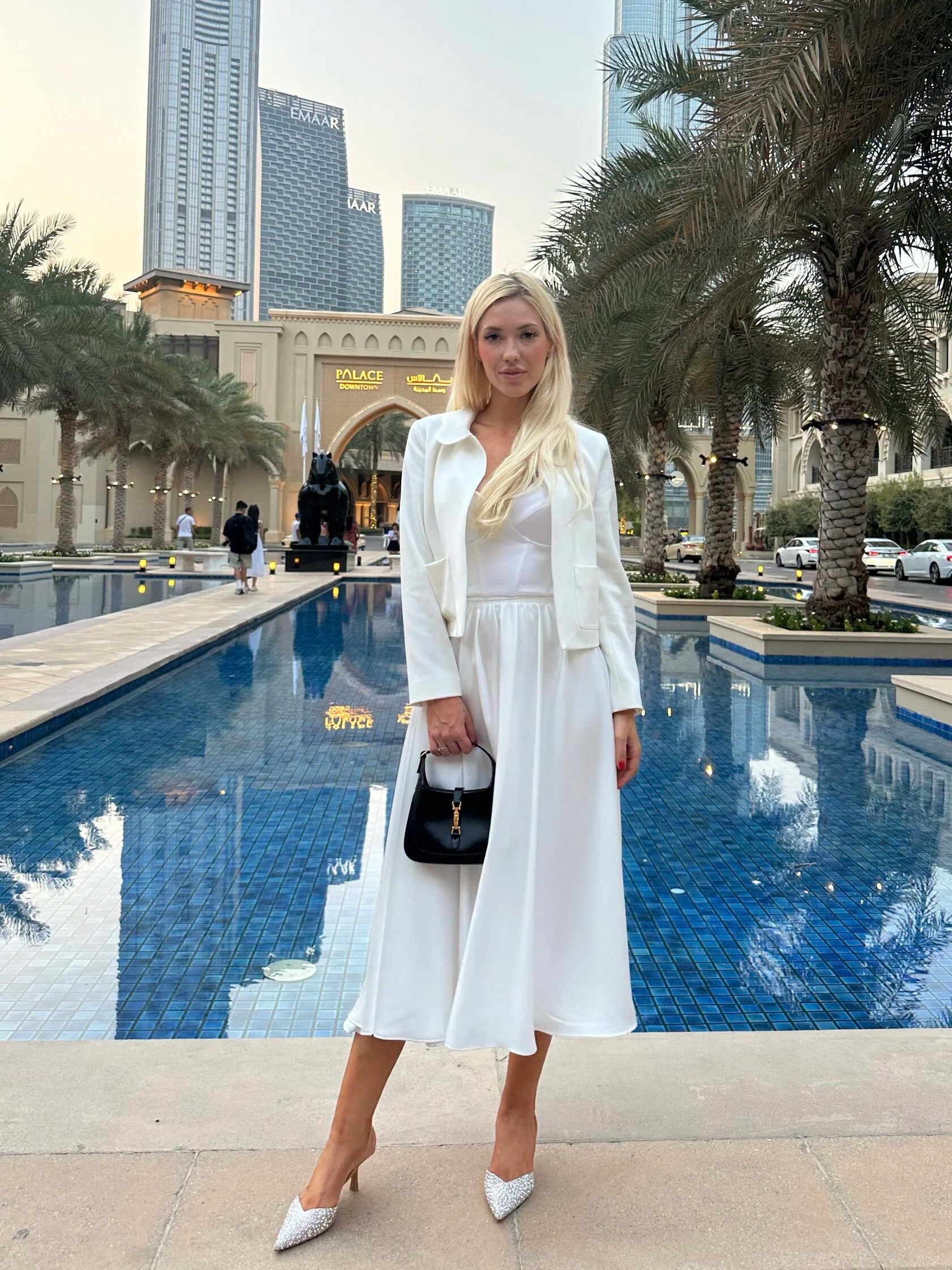 Puffy midi skirt in white