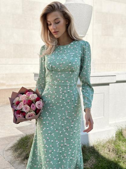 Light green silhouette long sleeve midi dress