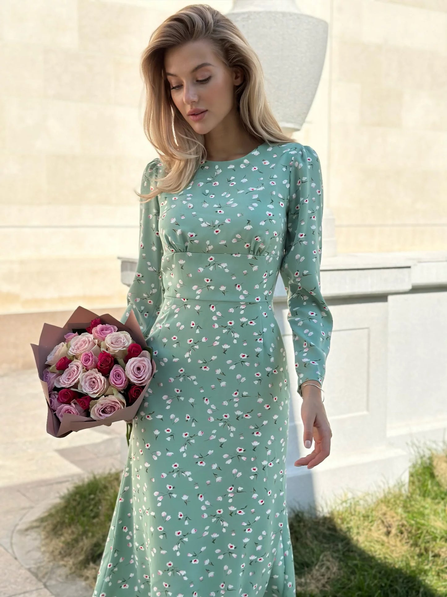 Light green silhouette long sleeve midi dress