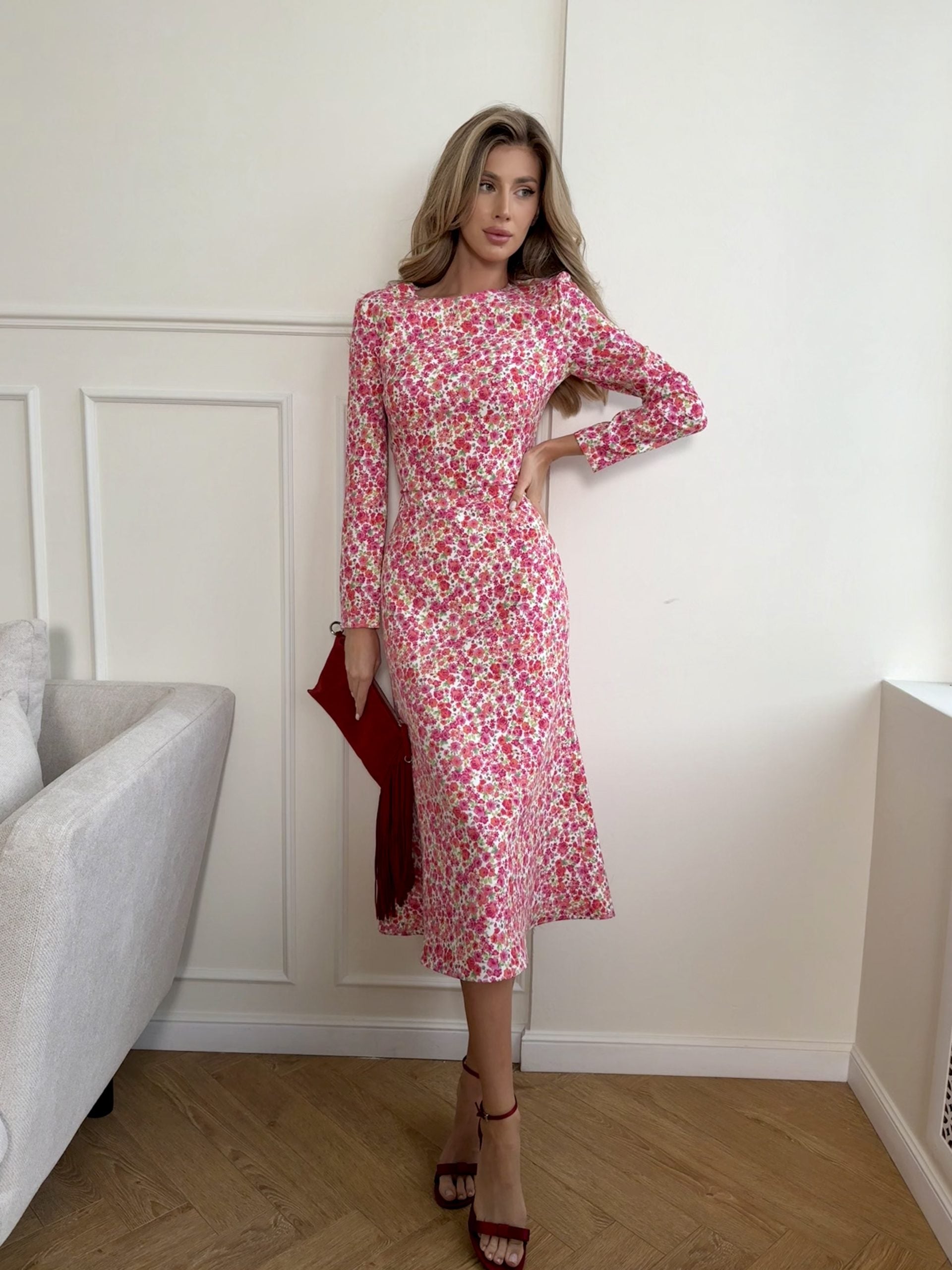 Long Sleeve Silhouette Midi Dress