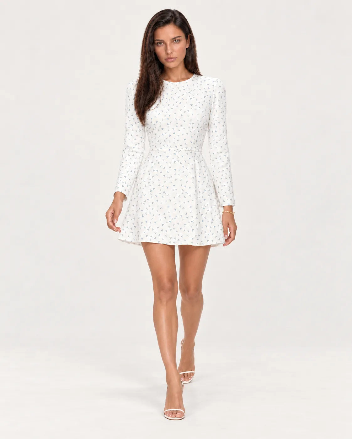 Long sleeve silhouette mini dress — Blue Print — walking