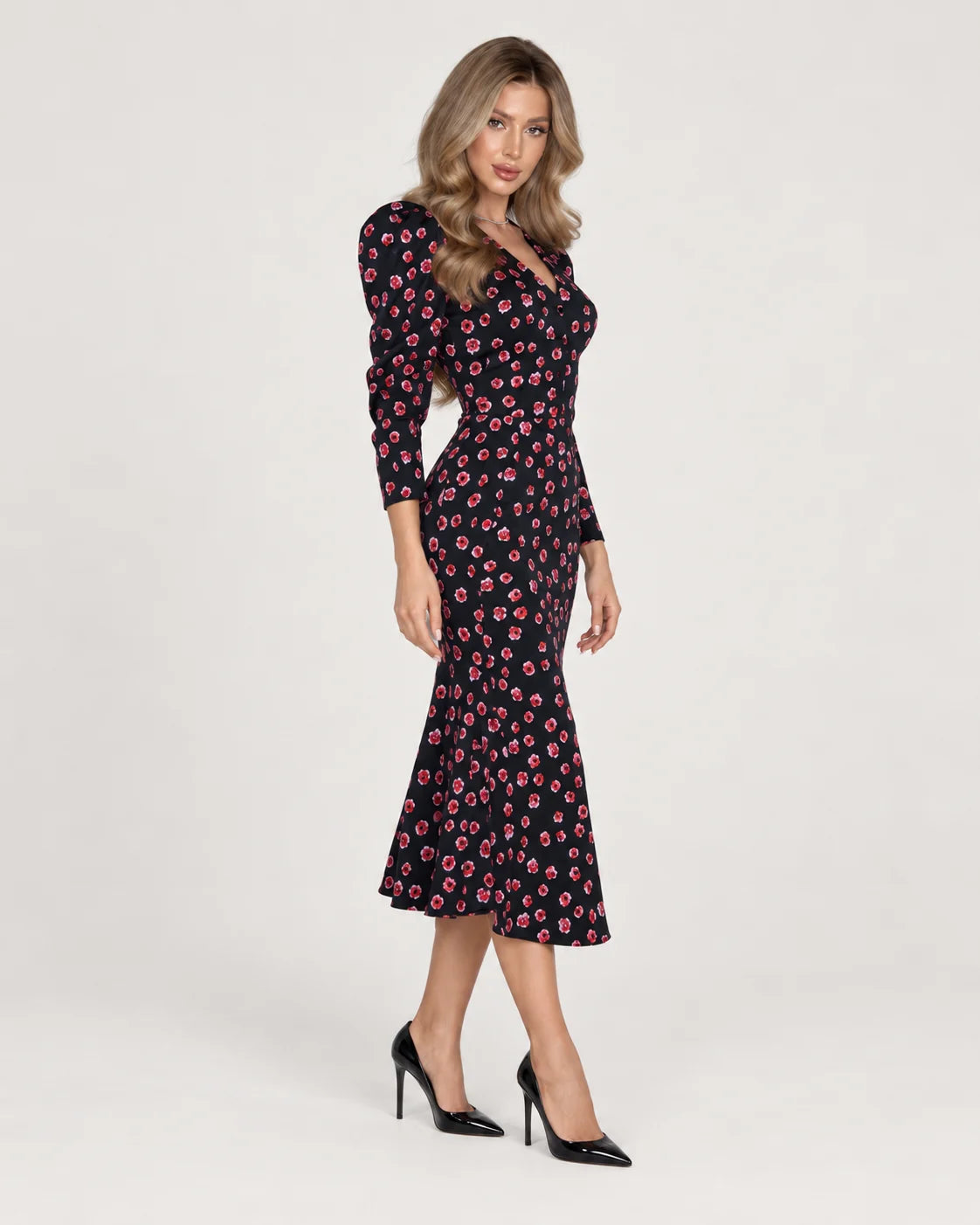 V-neck midi dress with godet skirt — Dark Floral — side view