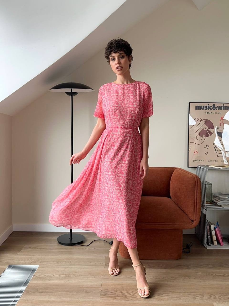 Fitted midi dress with short sleeves - Clipse Brand