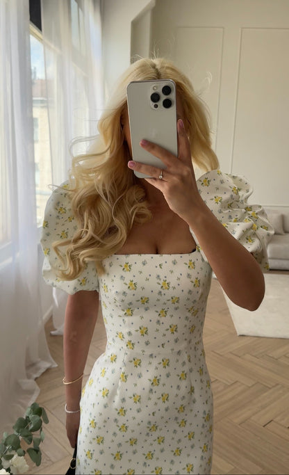 Midi dress with a square neckline