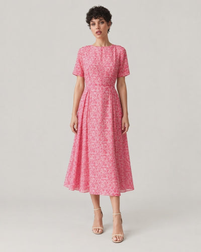 Fitted midi dress with short sleeves — video