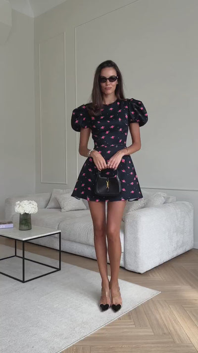 Silhouette mini with lantern sleeves — video